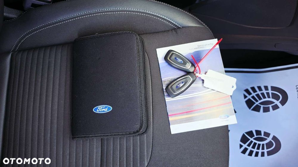 Ford Kuga 1.5 EcoBoost 2x4 Titanium - 30