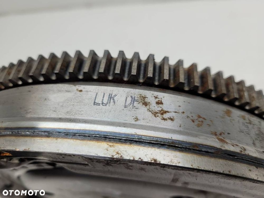 KOŁO ZAMACHOWE DWUMASOWE DWUMAS 1.5 TSI SKODA OCTAVIA IV 04E105266AM - 6