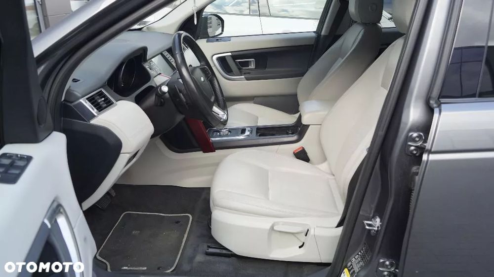 Land Rover Discovery Sport 2.0 TD4 SE - 6