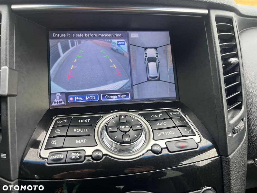 Infiniti FX FX30d S - 12