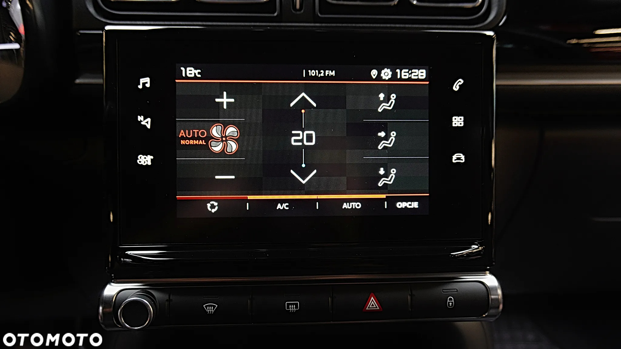 Citroën C3 1.2 PureTech Shine - 27