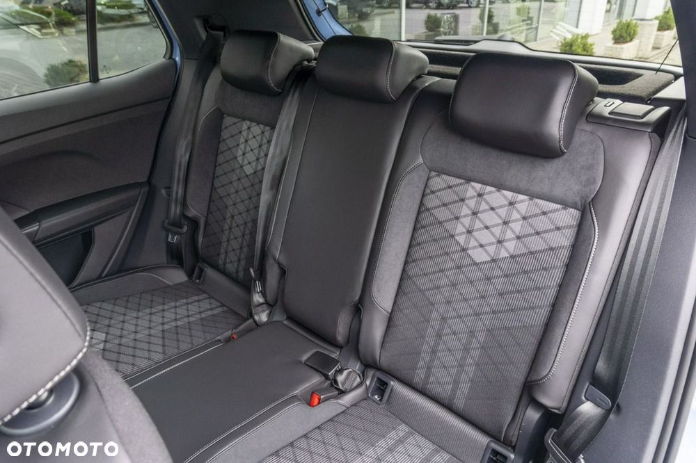 Volkswagen T-Cross - 17