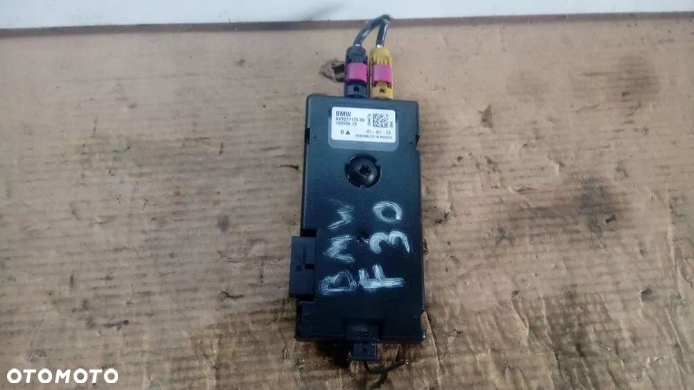 WZMACNIACZ ANTENOWY BMW F30 AV 9231175 - 2