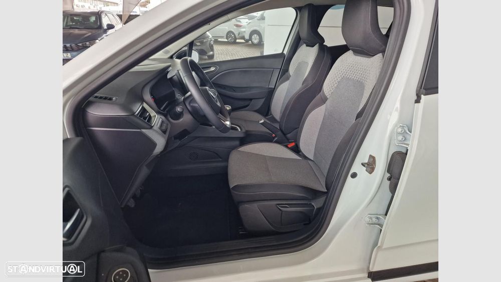 Mitsubishi Colt - 10