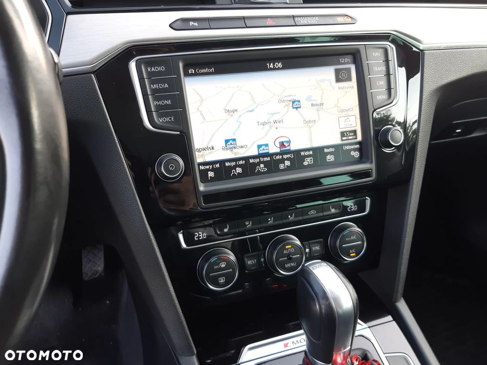 Volkswagen Passat - 17