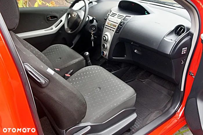 Toyota Yaris 1.0 Luna A/C - 18