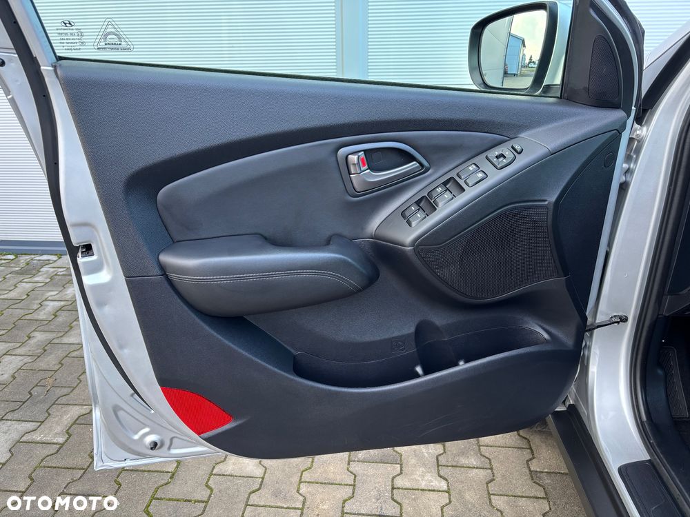 Hyundai ix35 blue 1.6 2WD Finale Silver - 21