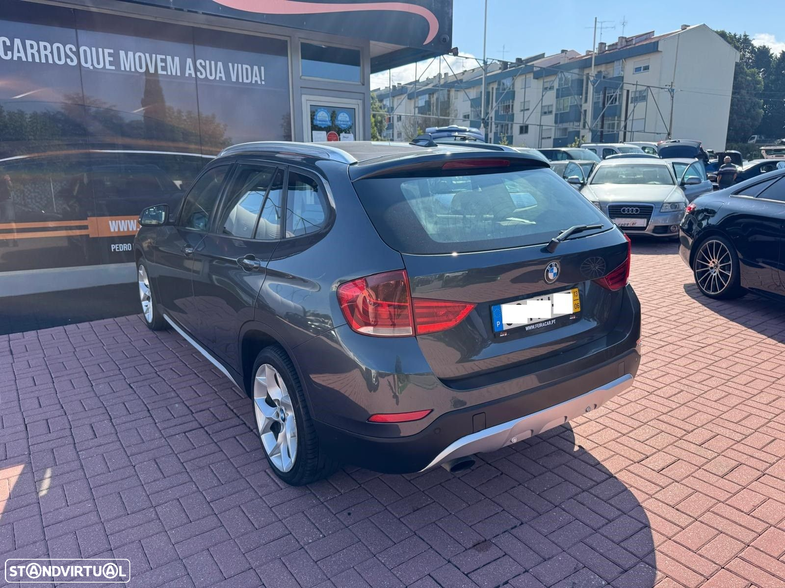 BMW X1 16 d sDrive xLine - 42