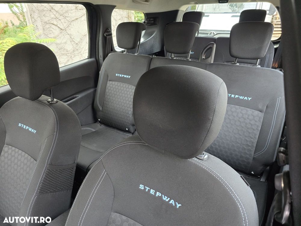 Dacia Lodgy 1.5 dCi 90 CP Stepway - 22