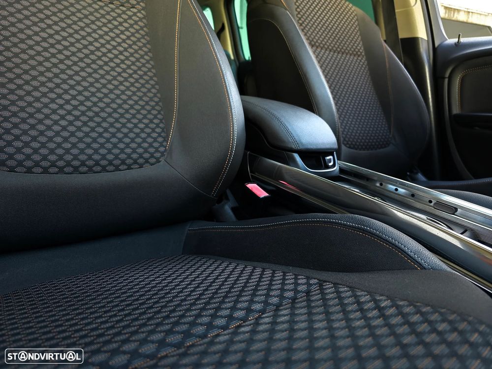 Opel Zafira 1.6 CDTi Innovation S/S - 48