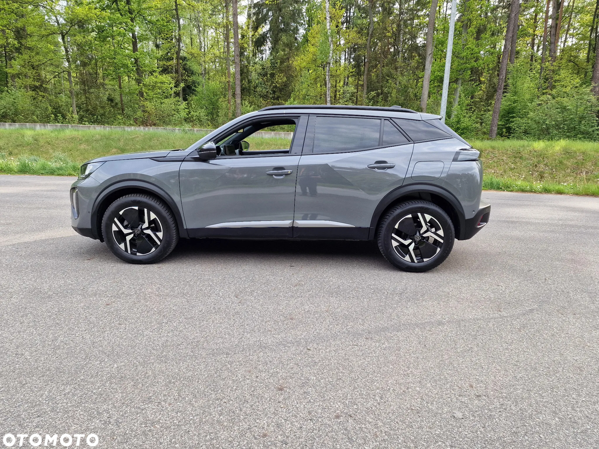 Peugeot 2008 PureTech 130 EAT8 Allure - 6