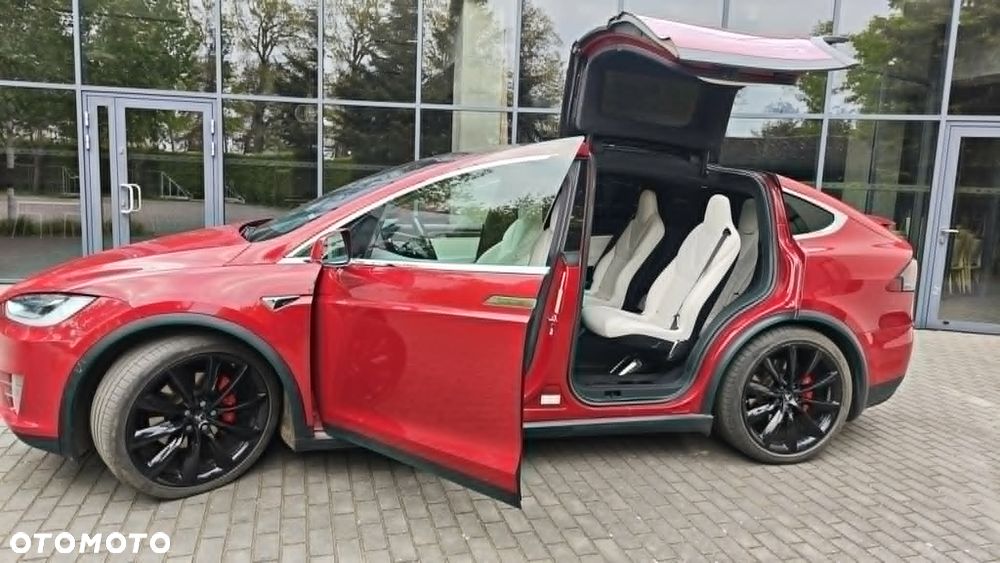Tesla Model X Performance - 9