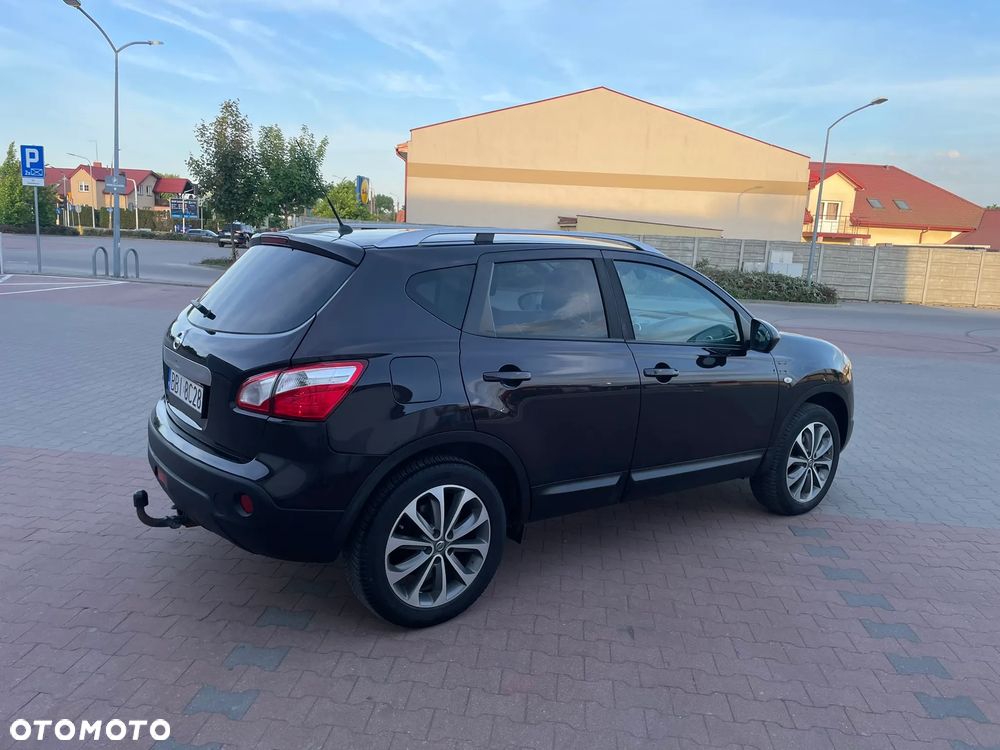 Nissan Qashqai 2.0 4x4 Tekna CVT - 10