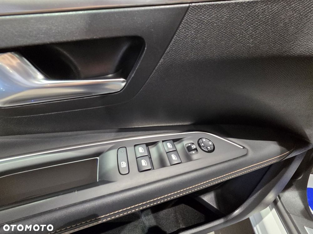 Peugeot 3008 1.6 PureTech GPF GT Line S&S EAT8 - 13
