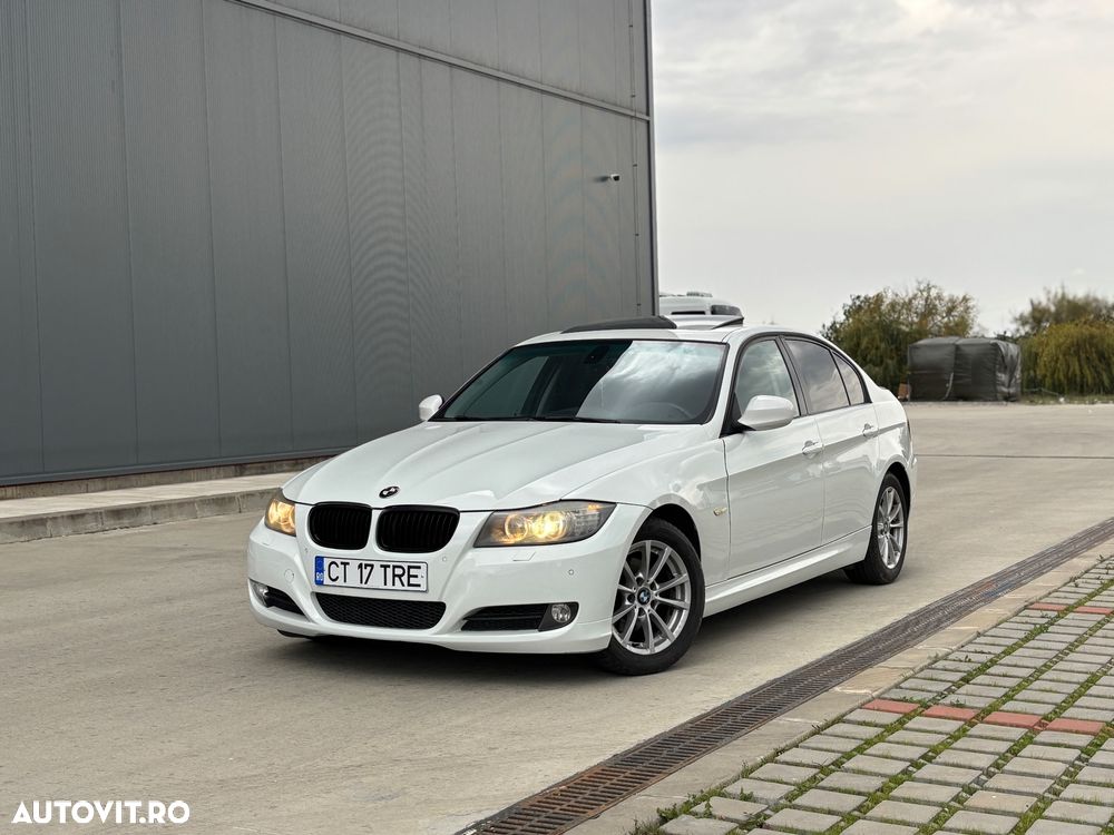 BMW Seria 3 318d Aut. Blue Performance Sport Line