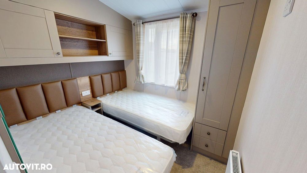 Alta Casă mobilă 4 anotimpuri Swift Morlaix Lodge nr. 147 | Tâmplărie PVC si încălzire centrala pe gaz cu calorifere | 12.4 x 4.3 m | 2 dormitoare si 2 băi - 8
