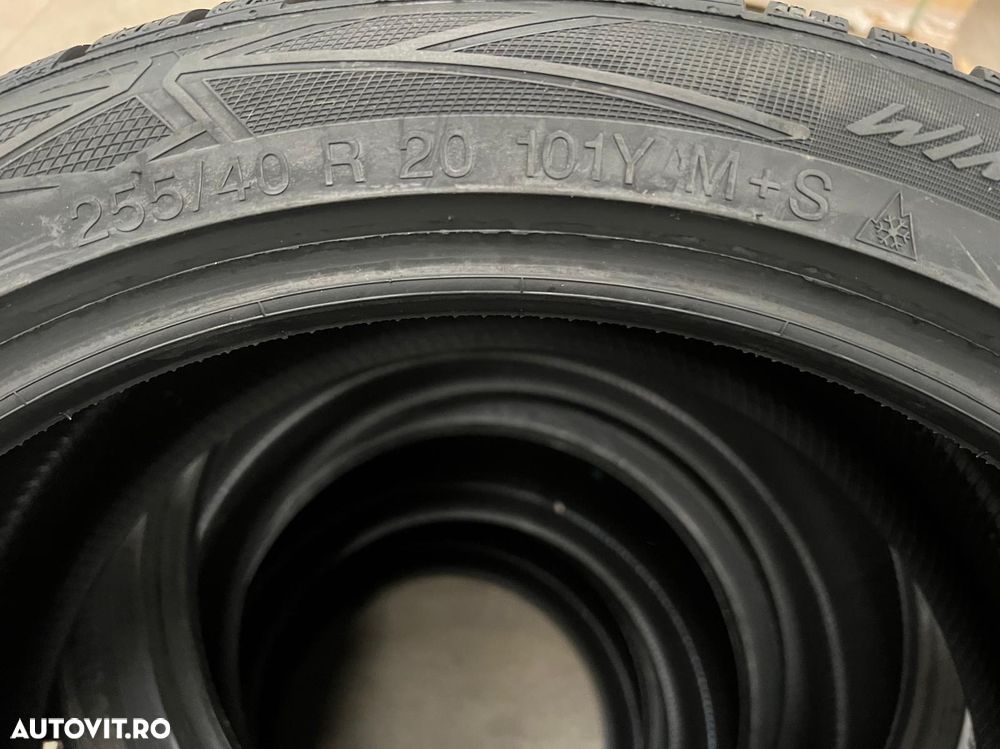 Vând set anvelope 255/40/20-285/35/20 vredestein de iarnă noi - 7