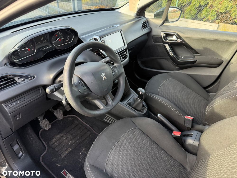 Peugeot 208 PureTech 82 Allure - 6