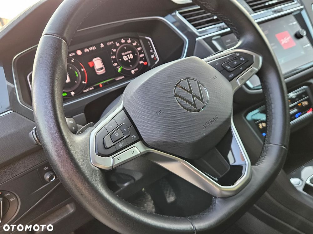 Volkswagen Tiguan 2.0 TDI SCR 4Mot Elegance DSG - 26