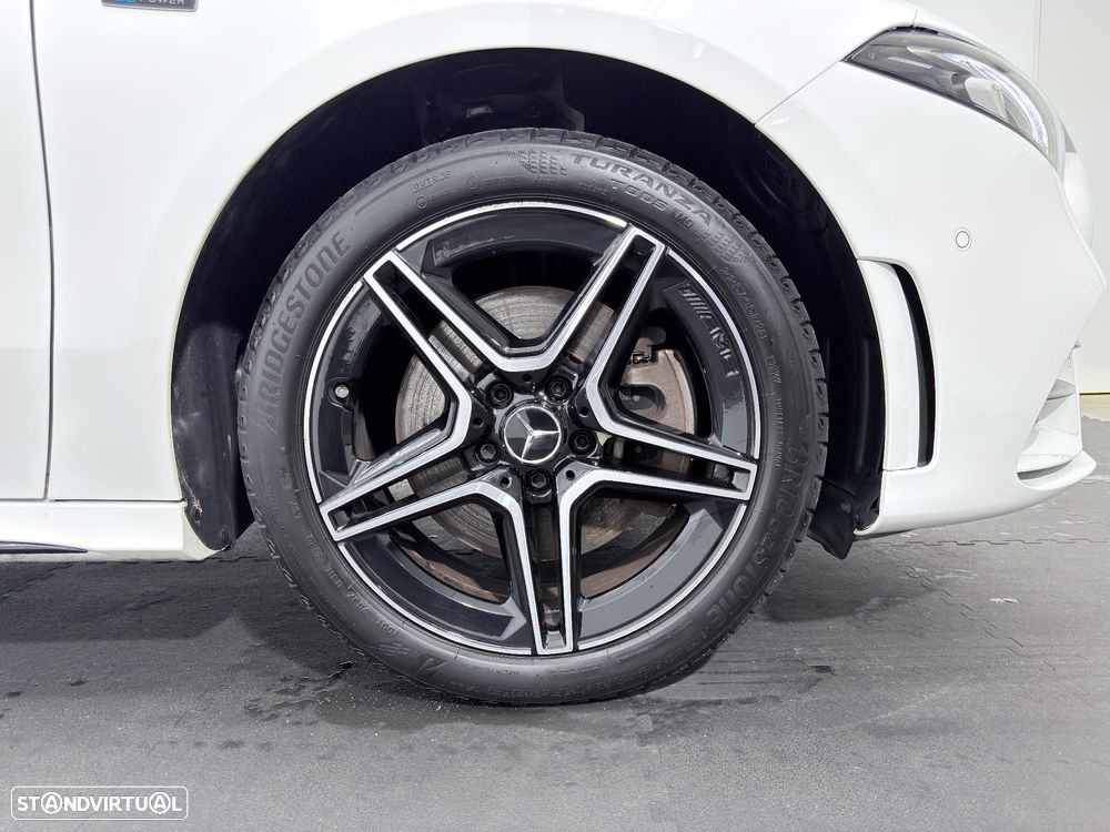 Mercedes-Benz A 250 Limousine e 8G-DCT AMG Line Advanced - 35