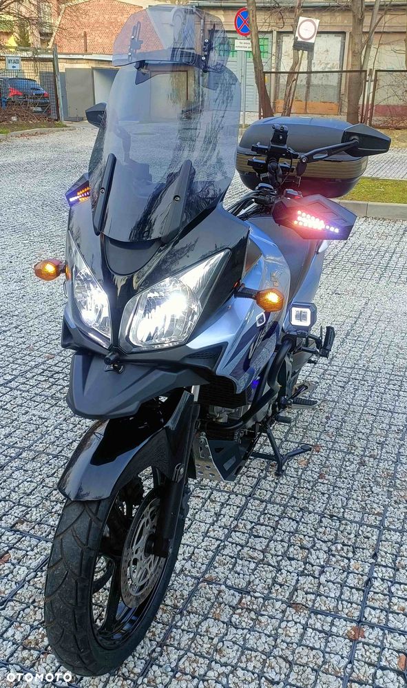 Suzuki DL - 15