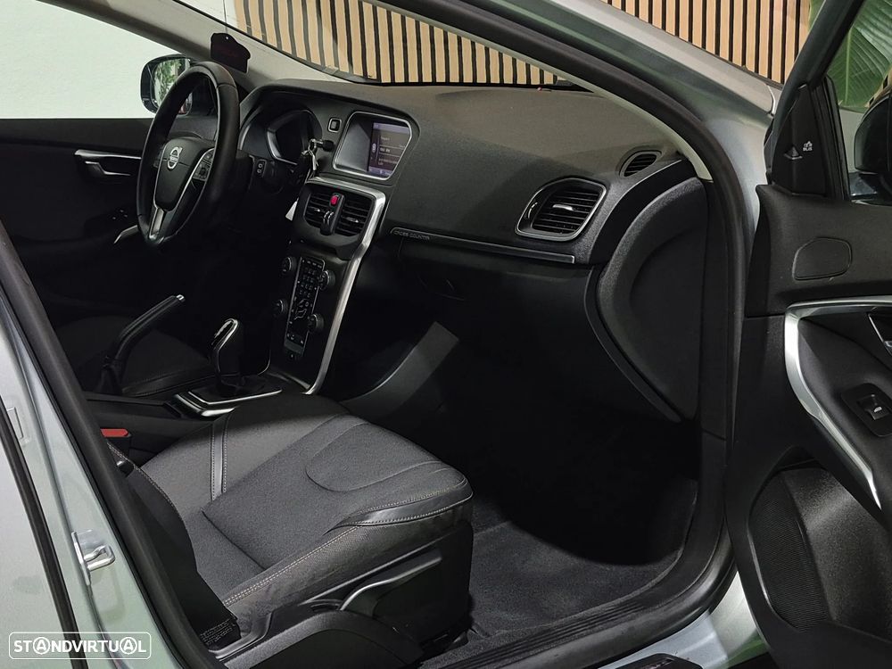 Volvo V40 Cross Country 1.6 D2 Momentum Powershift - 30