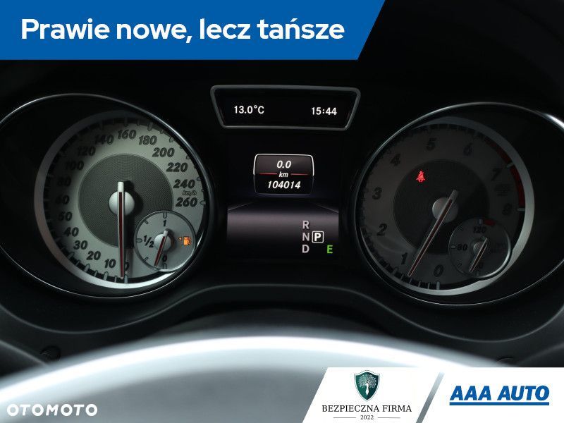 Mercedes-Benz GLA - 13