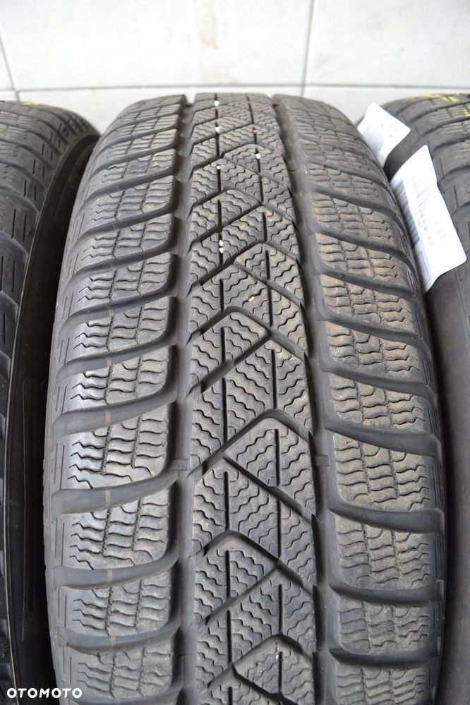 205/60R17 93H PIRELLI SOTTOZERO 3 x4szt 3075z - 2