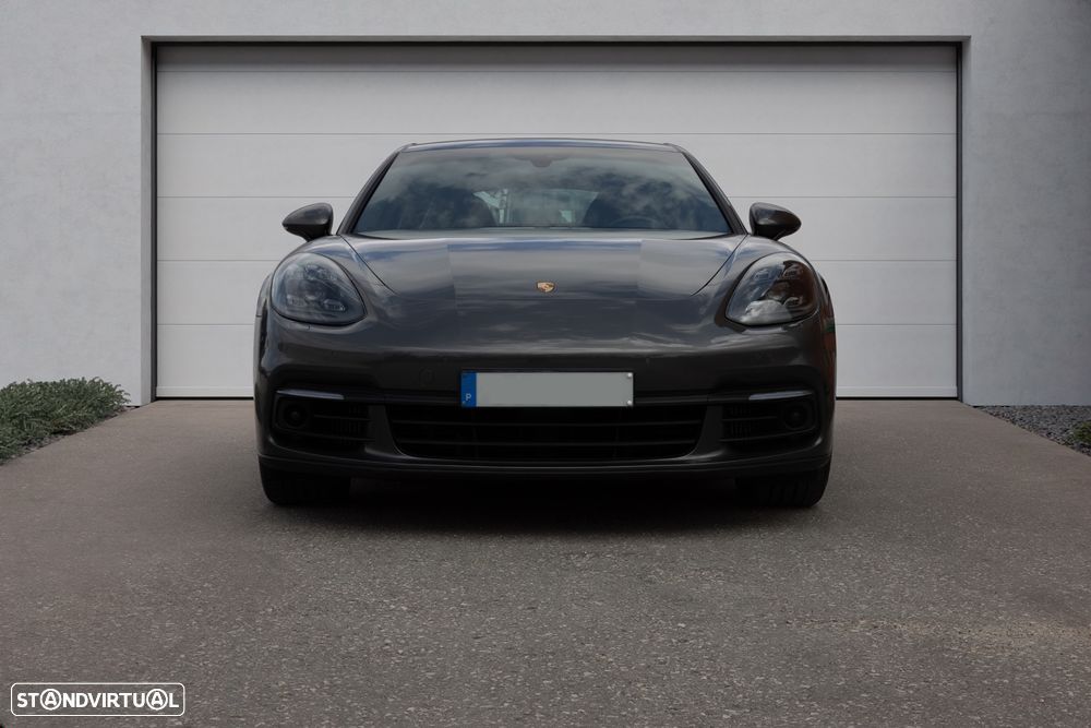 Porsche Panamera - 5