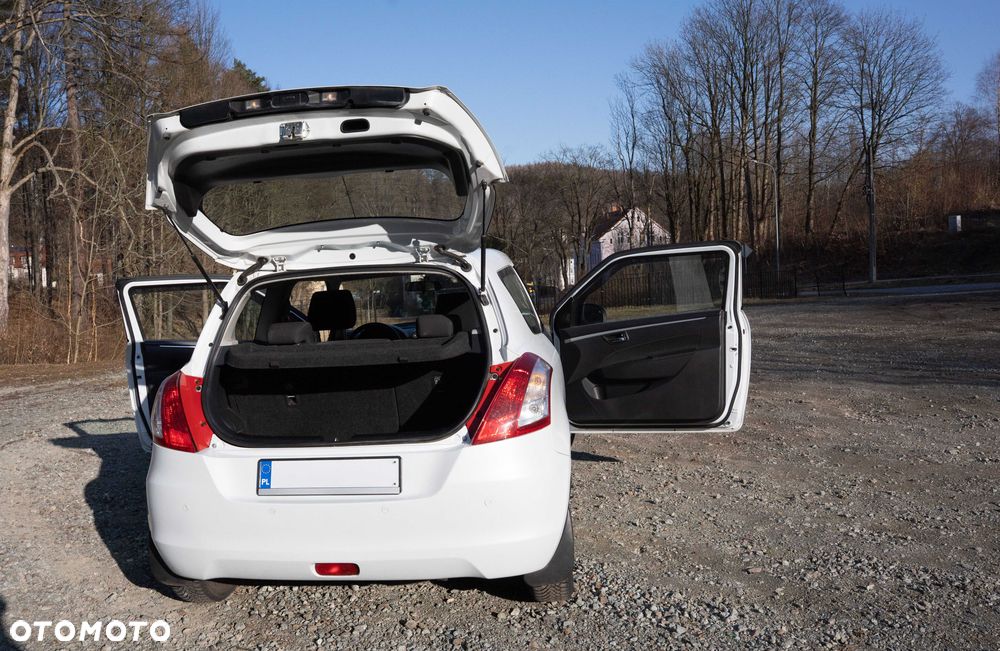 Suzuki Swift - 3