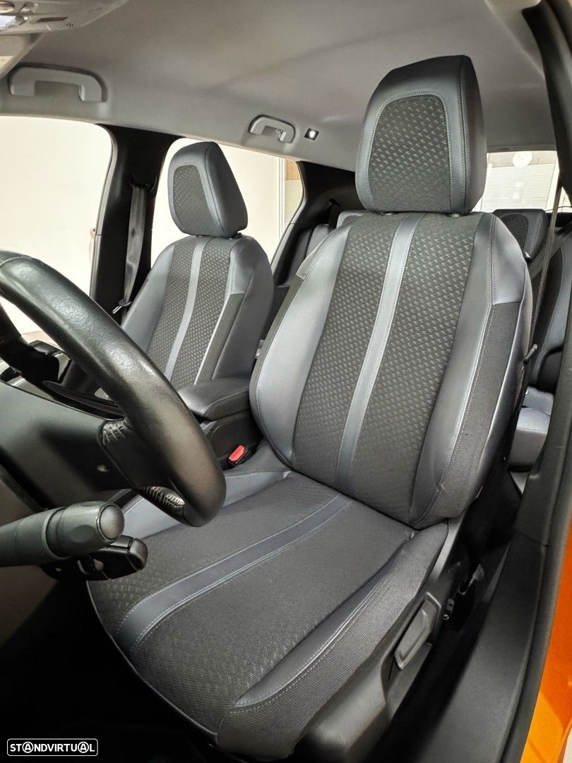 Peugeot 2008 PureTech 100 Stop&Start Allure Pack - 24