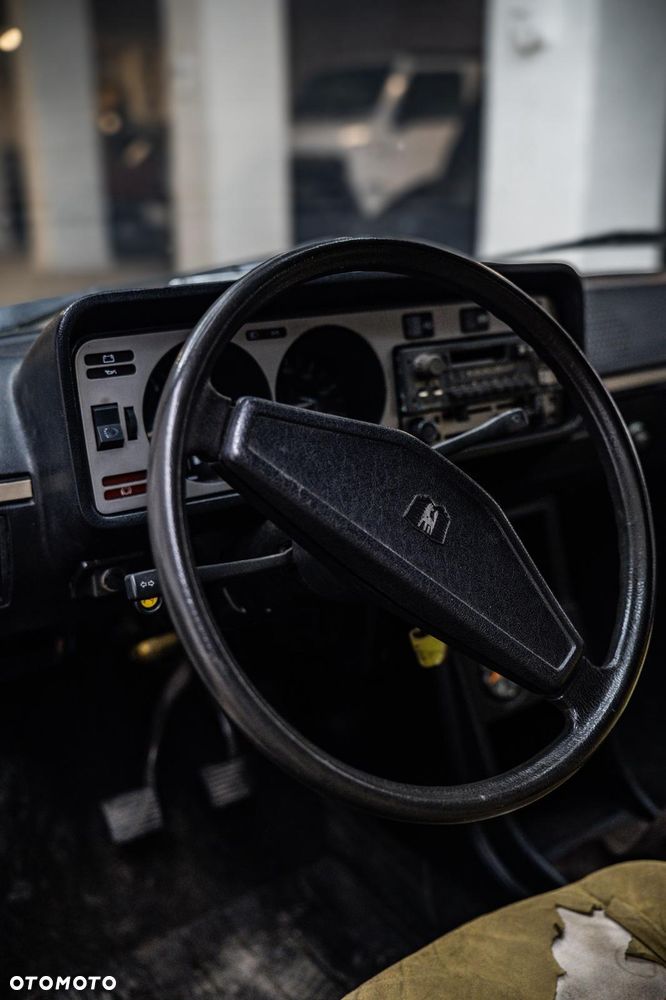 Volkswagen Golf - 12