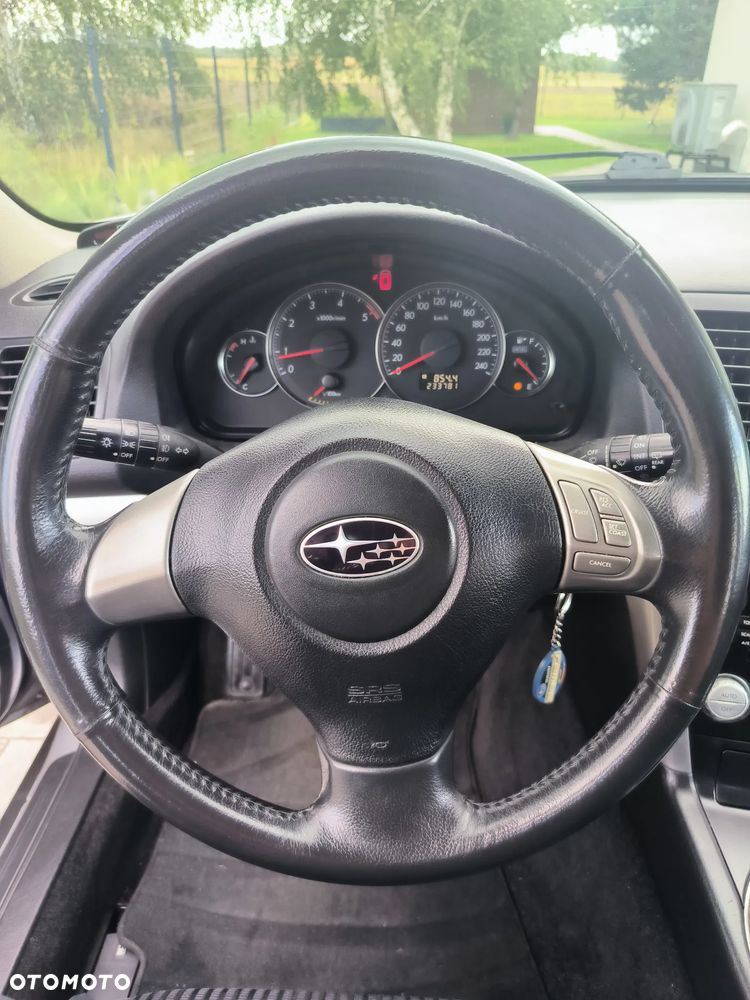 Subaru Outback 2.0D RC 000 - 9