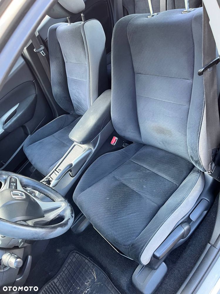 Honda Civic 1.8 Executive - 12