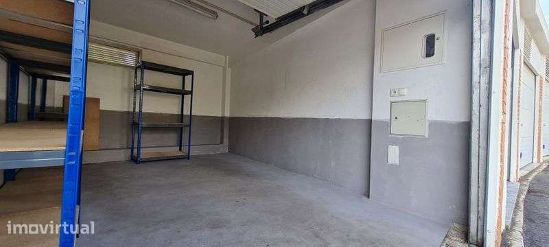 Garagem Box para arrendamento no Estoril - Grande imagem: 5/5