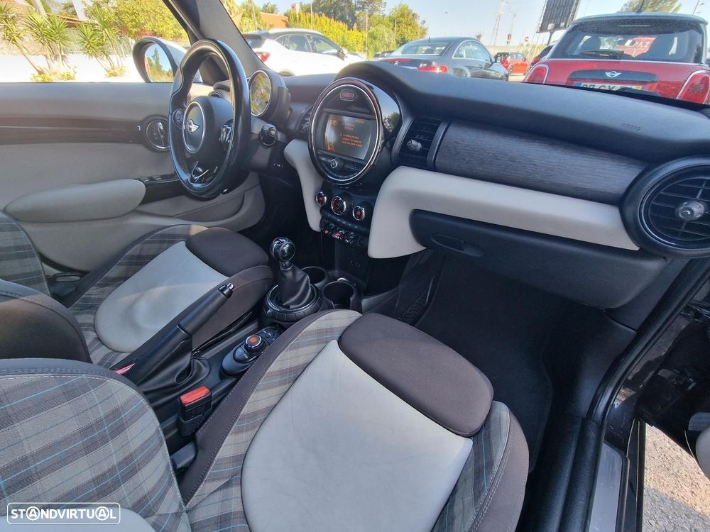 MINI 5 Portas Cooper D - 32