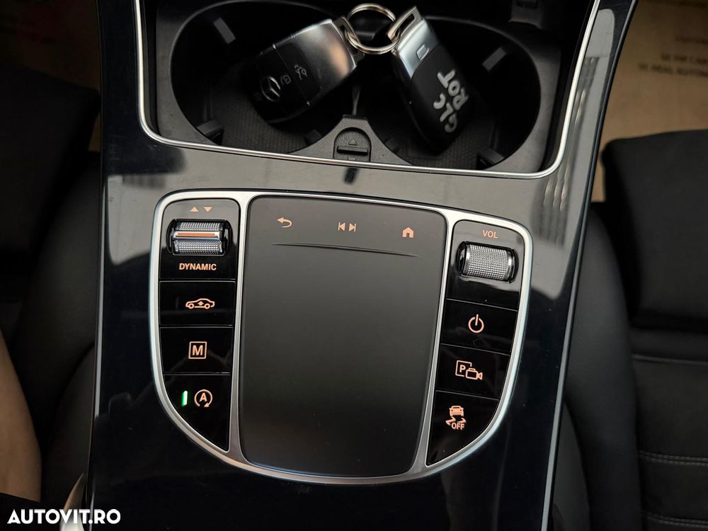 Mercedes-Benz GLC Coupe 200 4Matic 9G-TRONIC AMG Line - 30