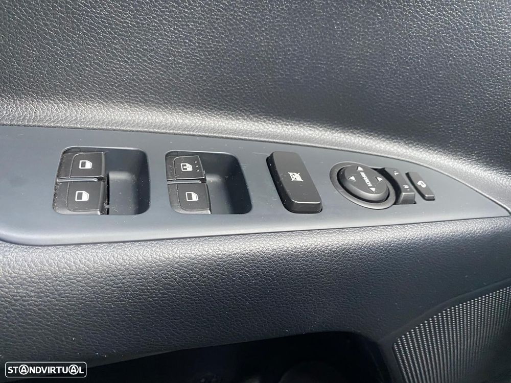 Kia Stonic 1.0 T-GDI Drive - 6