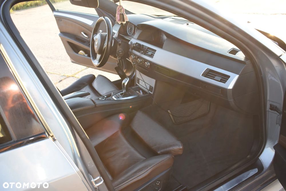 BMW Seria 5 - 16