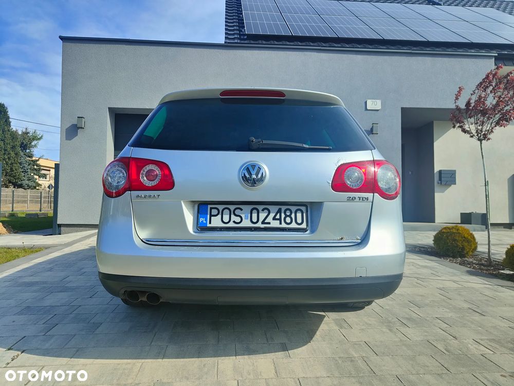 Volkswagen Passat - 8