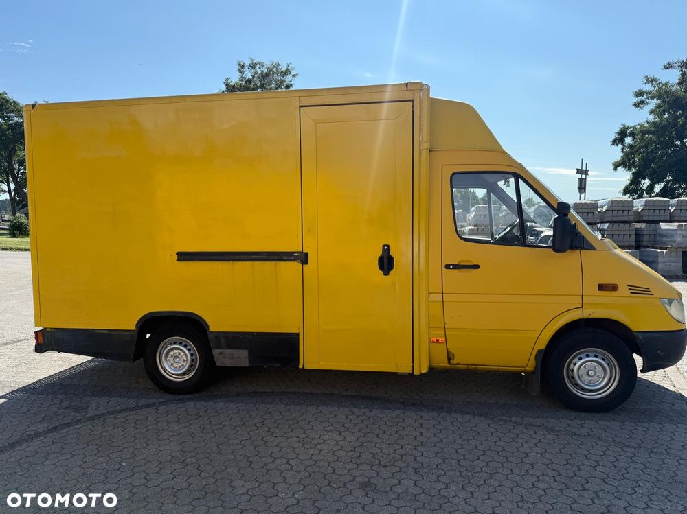 Mercedes-Benz SPRINTER POCZTOWY foodtruck kamper - 12