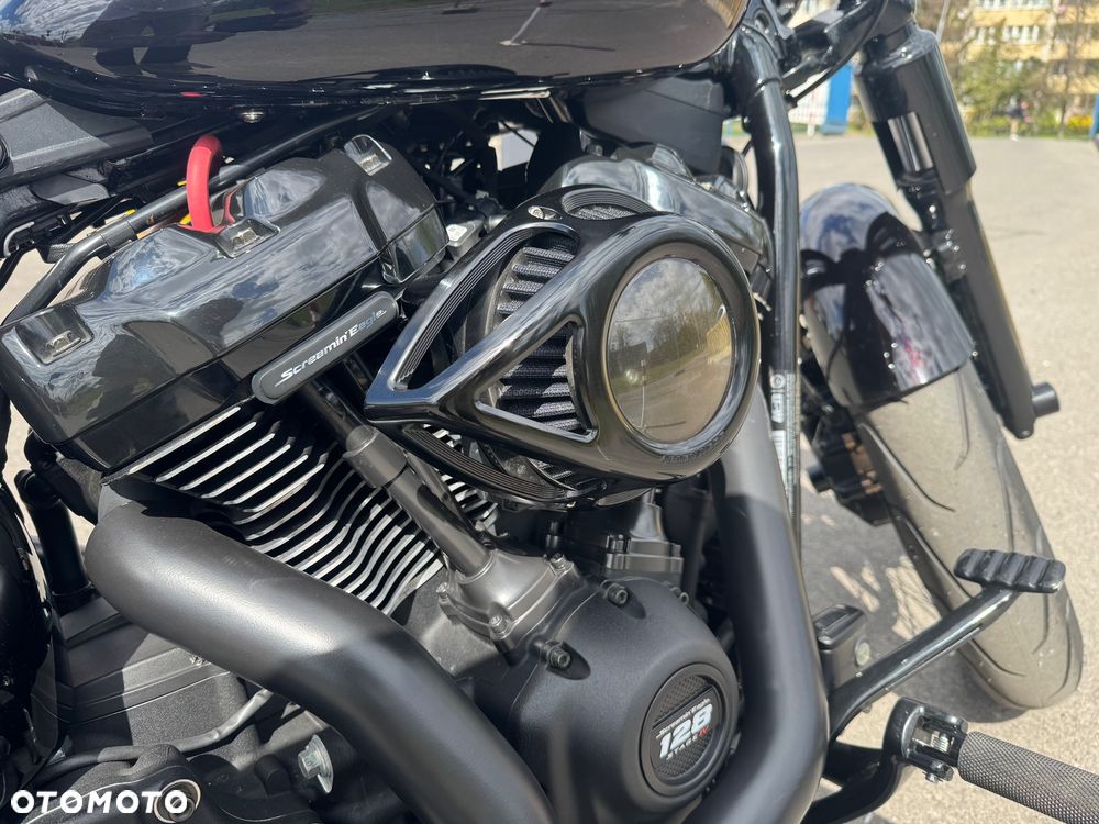 Harley-Davidson Softail Street Bob - 8