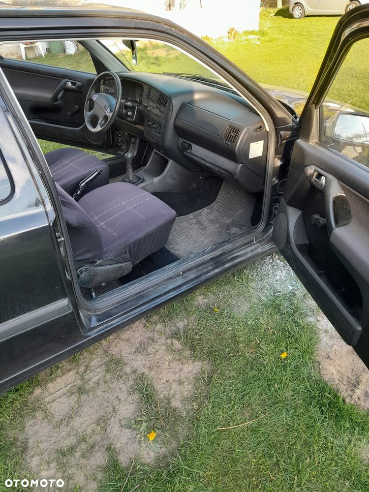 Volkswagen Golf 1.4 CL - 3