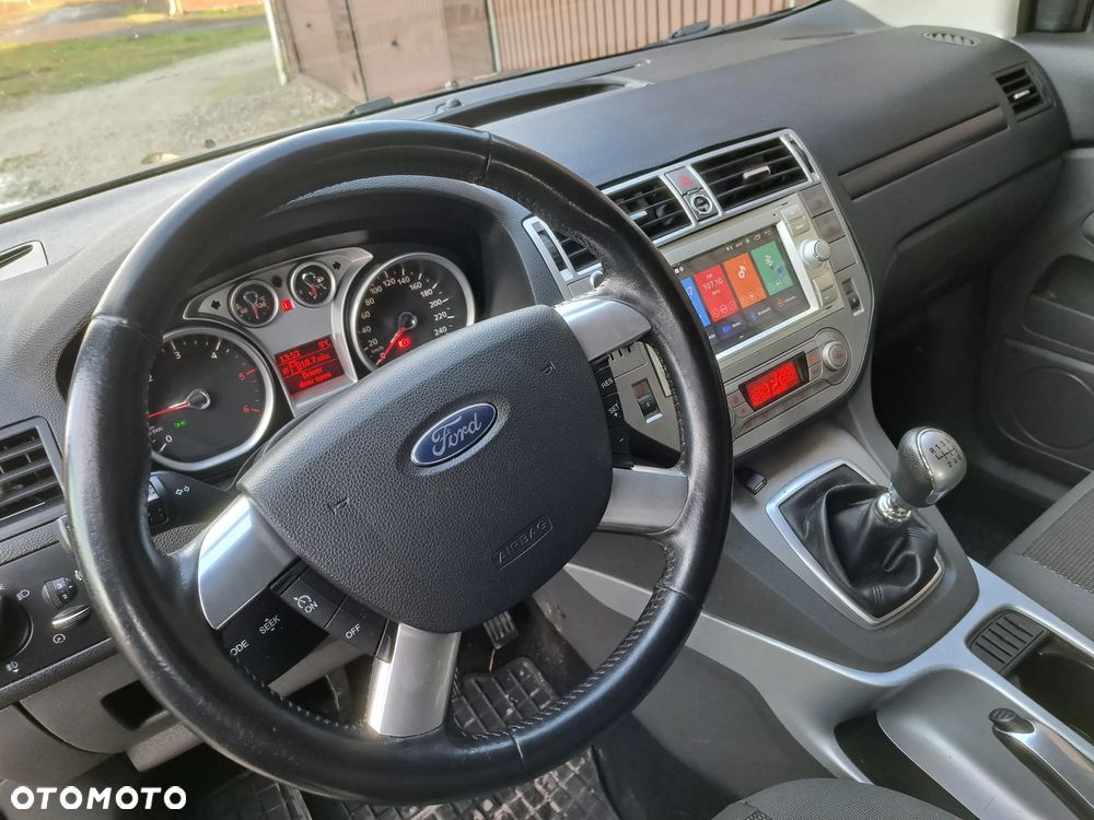 Ford Kuga 2.0 TDCi Titanium - 25
