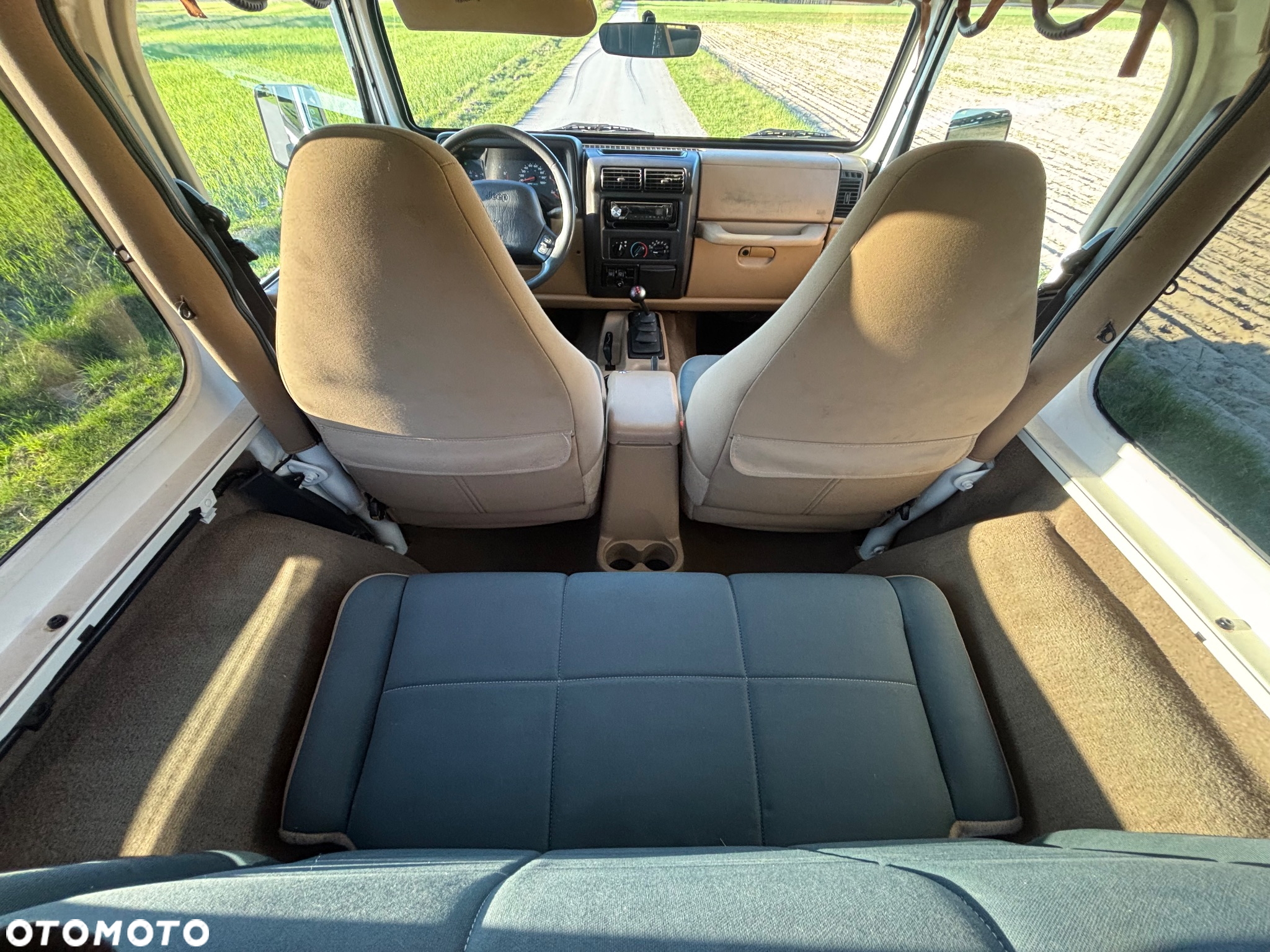 Jeep Wrangler 4.0 Sahara - 27