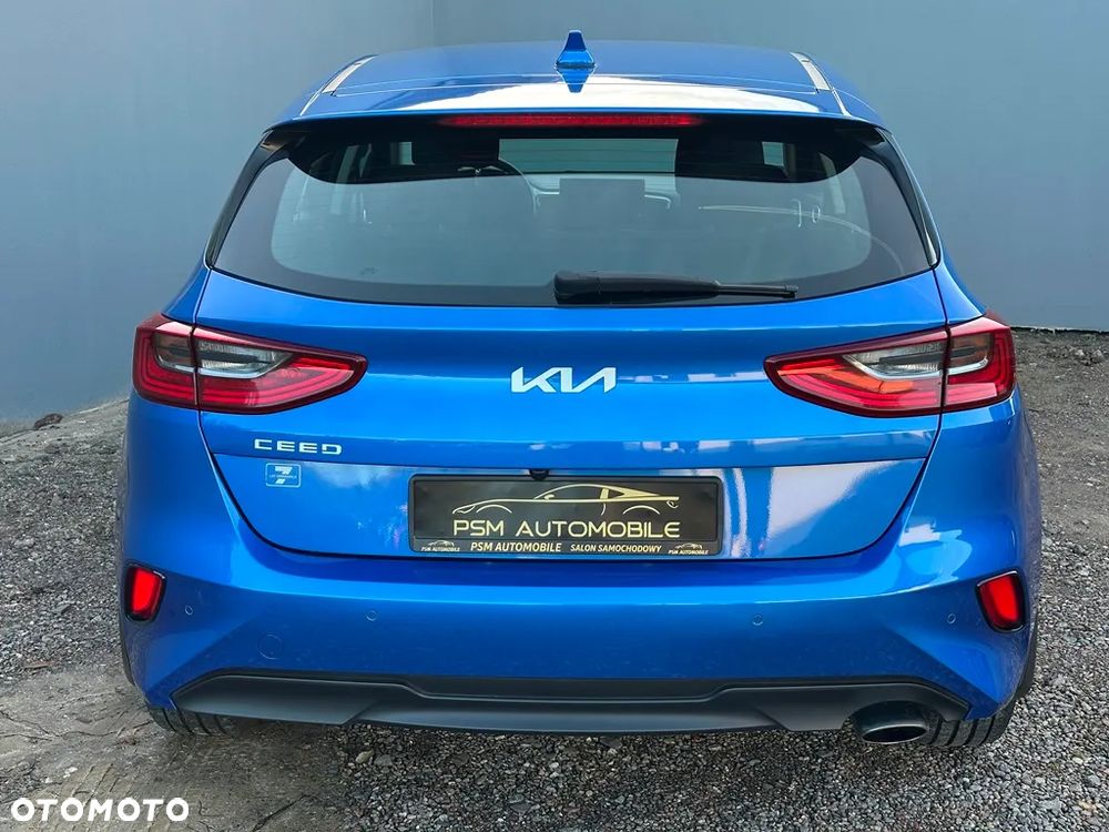 Kia Ceed 1.5 T-GDI M - 10