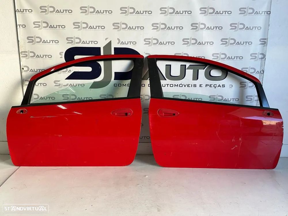Porta Frente Direita / Esquerda - Fiat Grand Punto (3 portas) - 1