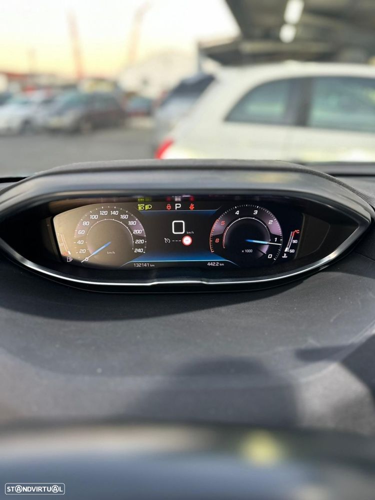 Peugeot 3008 1.5 BlueHDi Allure Pack EAT8 - 14