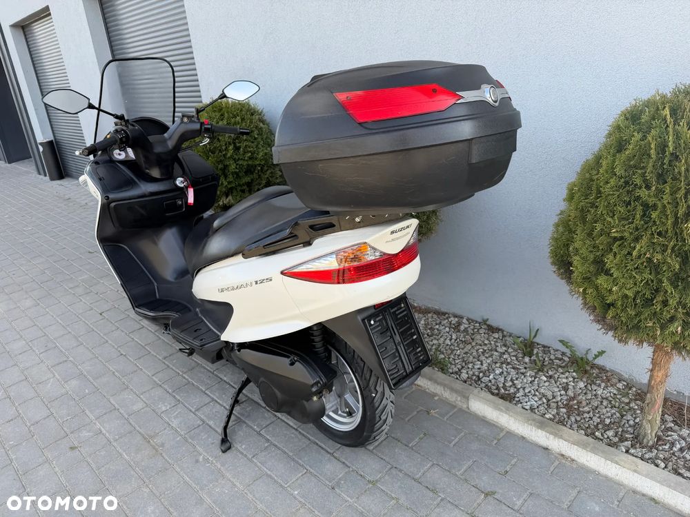 Suzuki Burgman - 26