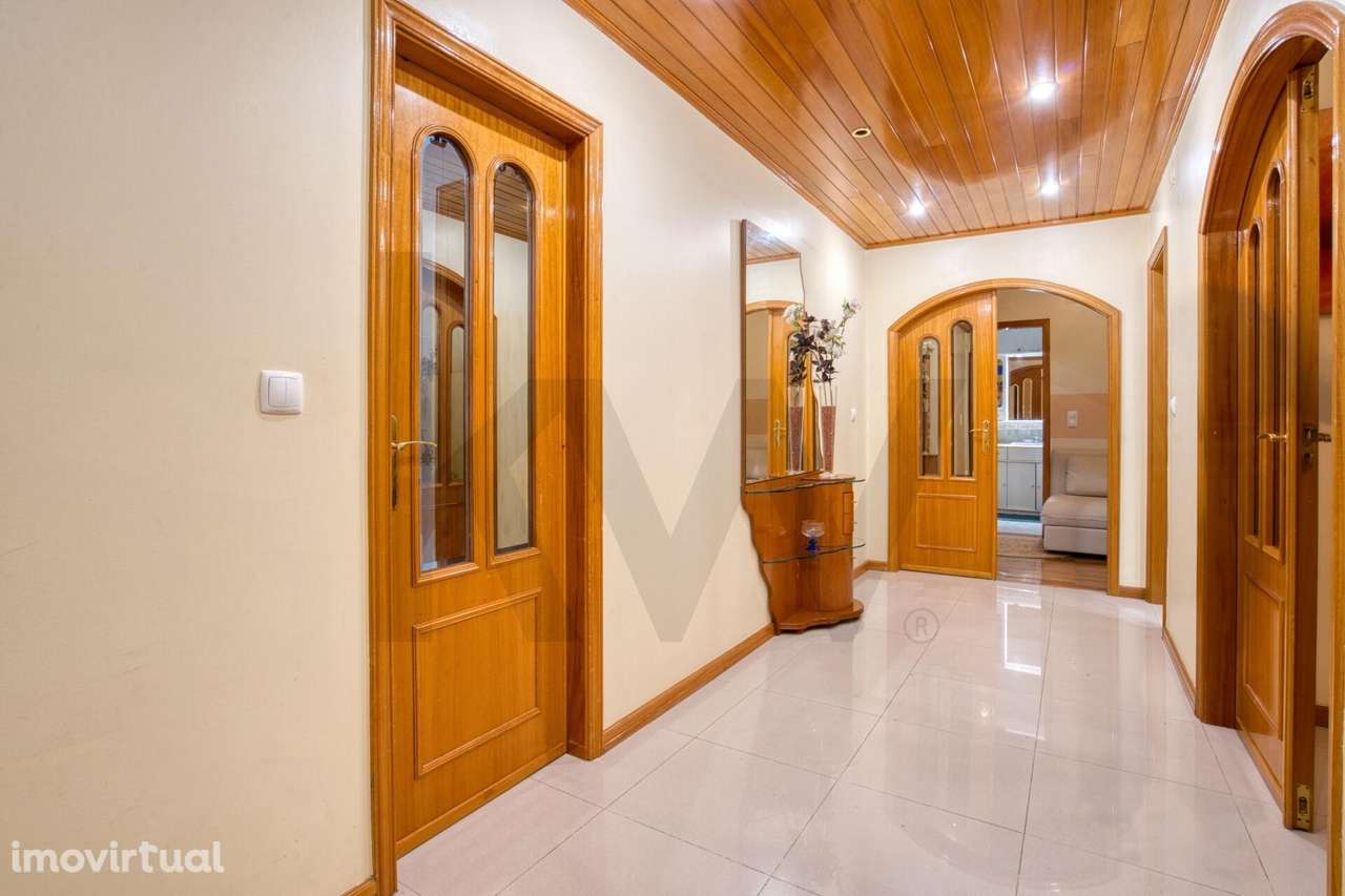 Apartamento T4 Massamá - Grande imagem: 2/15